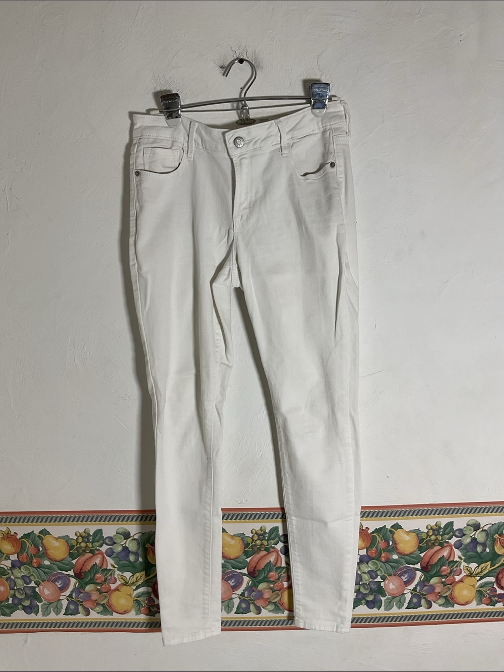 Old Navy White Rockstar Super Skinny Mid Rise Jeans Size 4